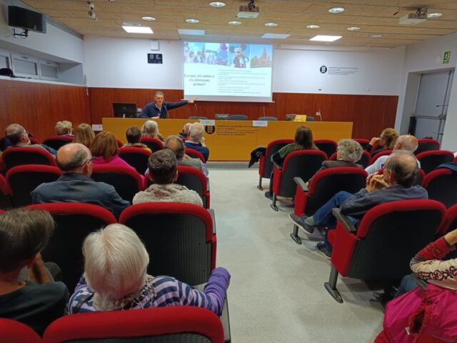 La_globalitzacio_i_la_UE_marquen_el_final_del_cicle_de_conferencies_Castelldefels_Europa_Mon.jpg