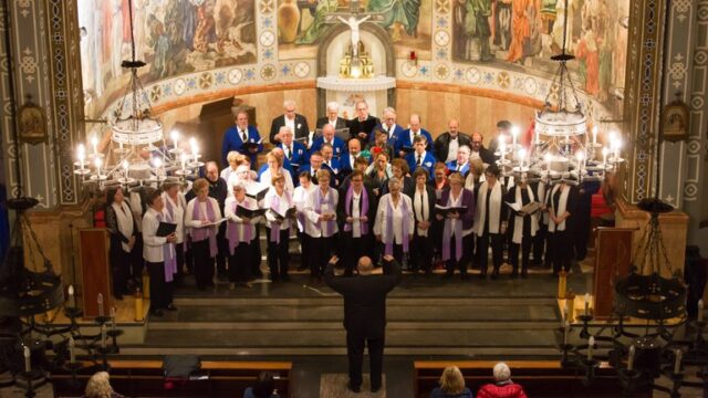 Concert_de_Nadales_a_lEsglesia_Santa_Maria_amb_la_participacio_de_quatre_corals_locals.jpg