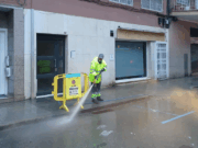 L’Ajuntament de Castelldefels intensifica la neteja dels seus carrers