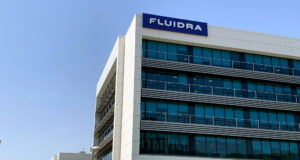 Fluidra guanya 176 milions durant 2025, un 28% més
