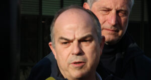 Junts creu que ERC accepta “intercanvis de pastanagues” pels pressupostos i retreu que el Govern compri el “model Colau”