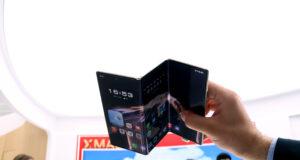 Robots sense sensors, mòbils amb braç robòtic, humanoides i dispositius triplegables i 3D, principals novetats del MWC