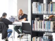 Aules d’estudi nocturnes i els caps de setmana per preparar els exàmens