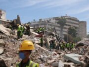 Minut de silenci a Castelldefels per les víctimes dels terratrèmols a Venezuela