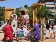 Inauguració de la nova zona de jocs infantils a la plaça Catalunya de Castelldefels
